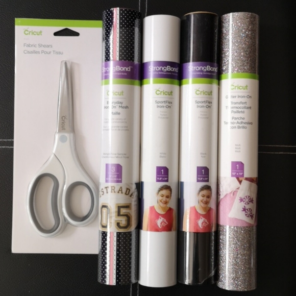 Cricut Bundle incl Unopened HTV & Fabric Shears